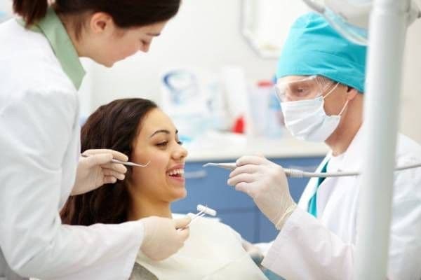 نکات قابل توجه در برداشتن کامپوزیت دندان